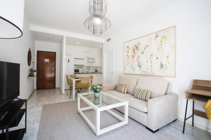 Alijar Lux Bormujos con piscina y parking gratis