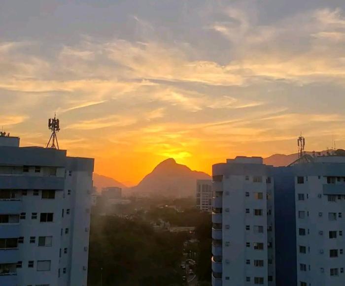 Mountain, lake and pool view apartment