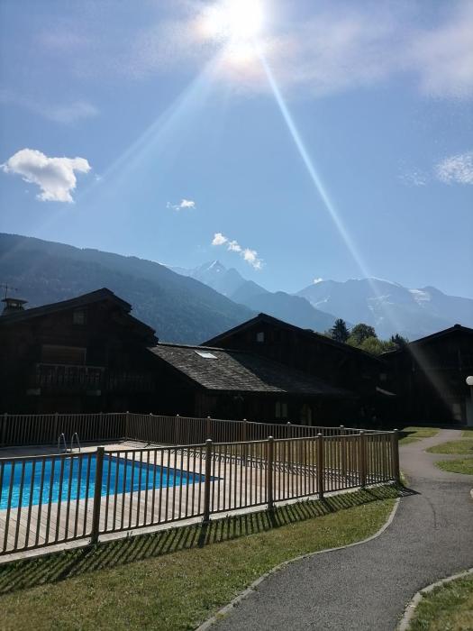 Saint-Gervais, appart cosy, piscine & pied des pistes