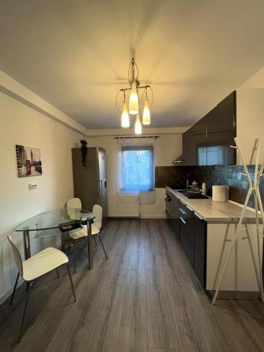 Mall Vitan studio Eveline