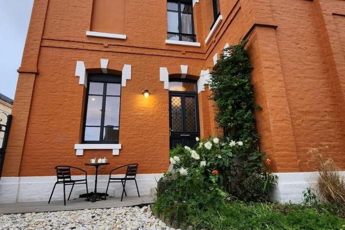 La Baigneuse maison avec jardinet et parking privé, à 200 m plage