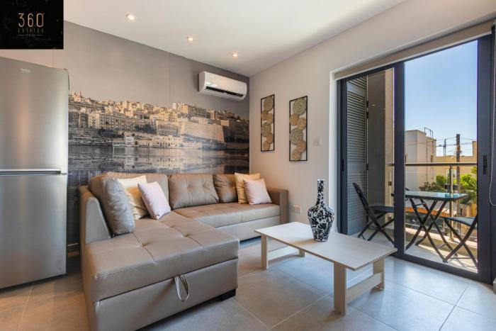 High-End central APT with comfy BED & Super WIFI by 360 Estates