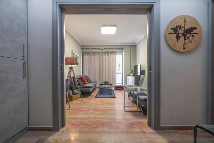 Beautiful apt in Glyfada Center, Papandreou Street