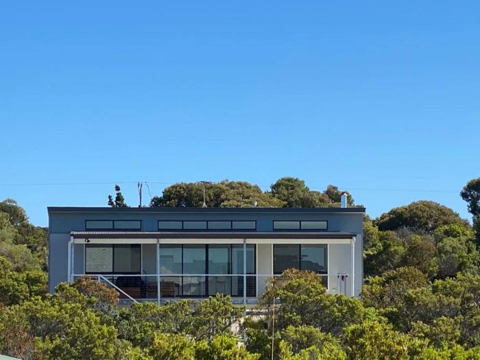 TWO PELICANS Island Beach