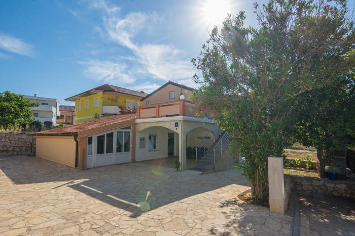 Apartments by the sea Vir - Lozice, Vir - 20202