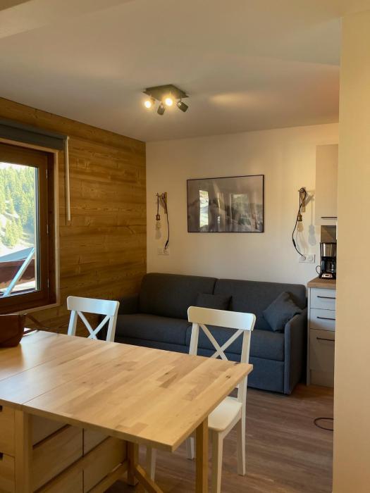 Skis aux pieds IN-OUT, Linge inclus, Parking et WIFI gratuits, proche du centre et tout confort, Mont Vallon Lodge Méribel Mottaret