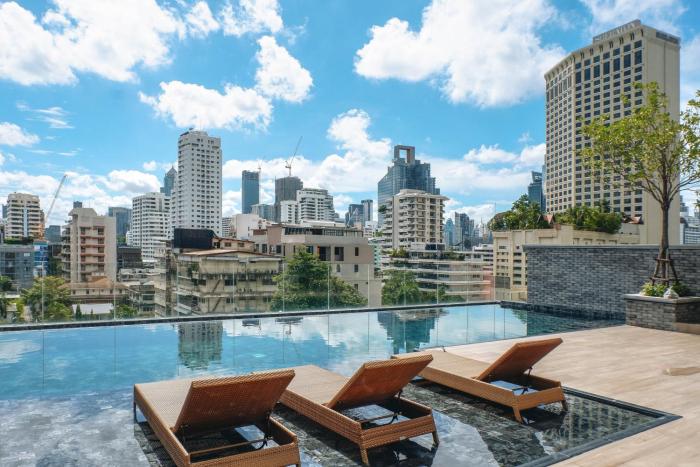 The Coach Hotel Sukhumvit - Asok BTS Bangkok