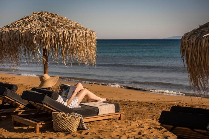 Argilos suite-Grand Blue Beach Residence