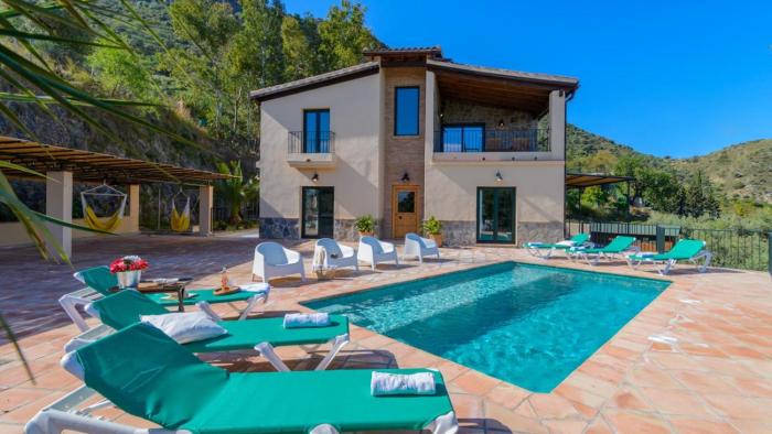 Countryhouse Bradomín Cártama by Ruralidays