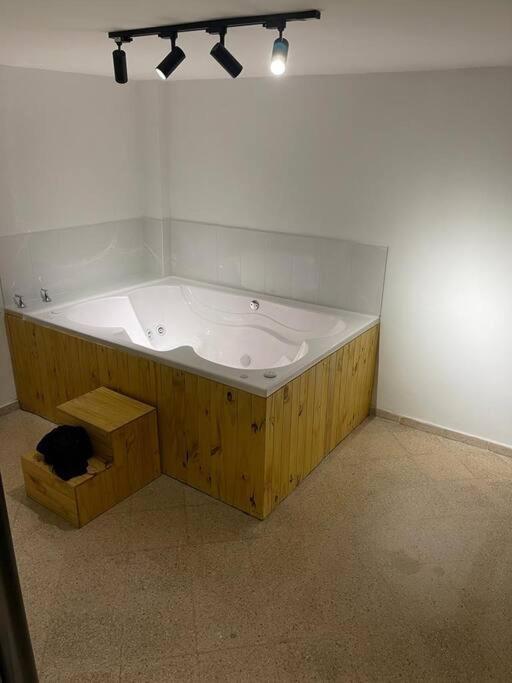 Cozy house en envigado con Jacuzzi
