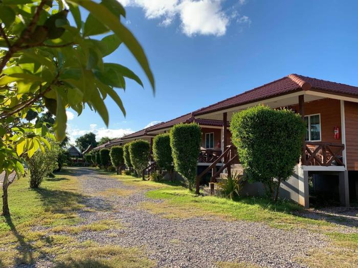 Sai Klong Song Lae Resort Pakpra Phatthalung