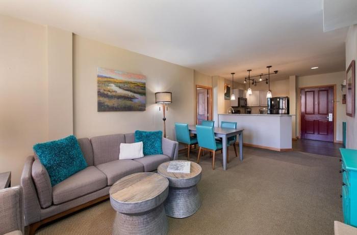 Zephyr Mountain Lodge Select-Rated 2510