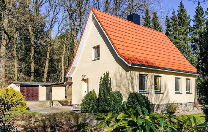 Two-Bedroom Holiday Home In Brekendorf