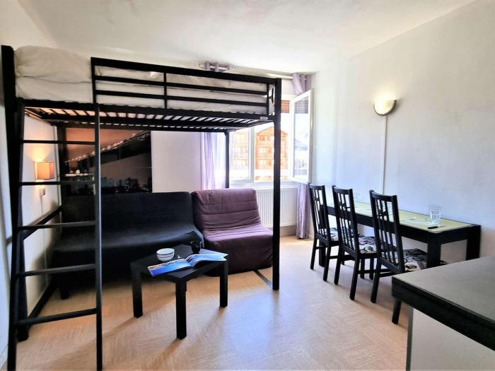 Studio 23 pers, proche télésiège, Wifi, Parking - FR-1-525-188