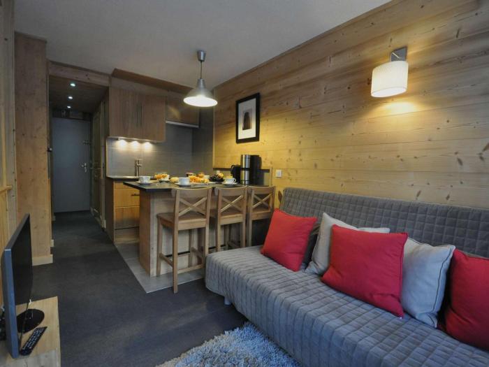 Appartement cosy pour 4 pers. avec départ ski aux pieds, proche commodités et pistes - FR-1-545-17