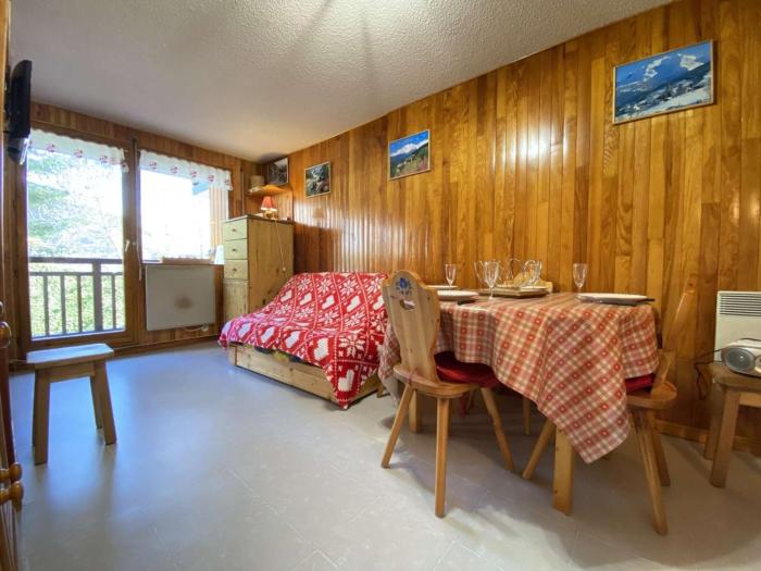 Appartement cosy 6 pers, Praz-sur-Arly, navette gratuite, parking, animaux admis - FR-1-603-43