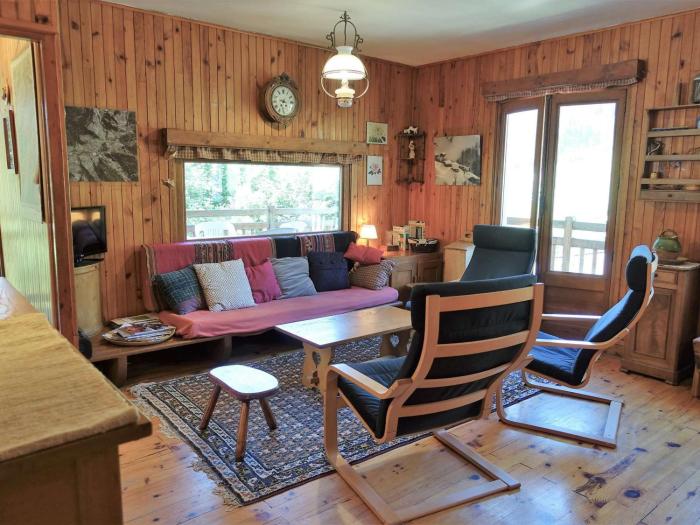 Chalet 4 chambres pour 6 pers, proche village, terrasse, skis - FR-1-342-225