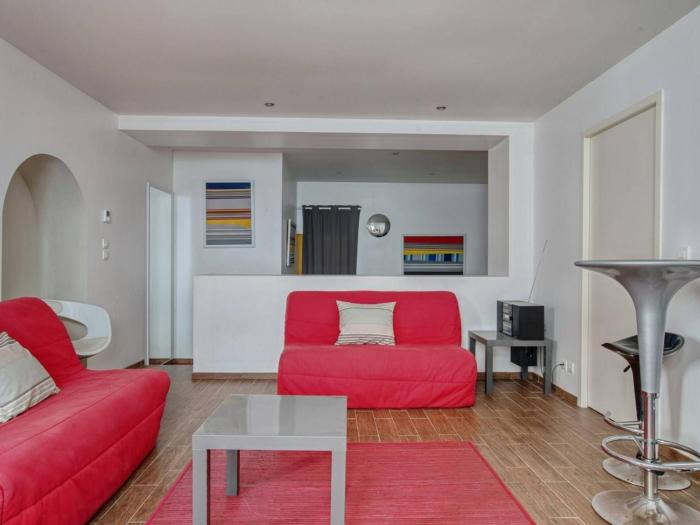 Appartement Moderne Centre-ville, à Deux Pas de la Plage ! - FR-1-4-619