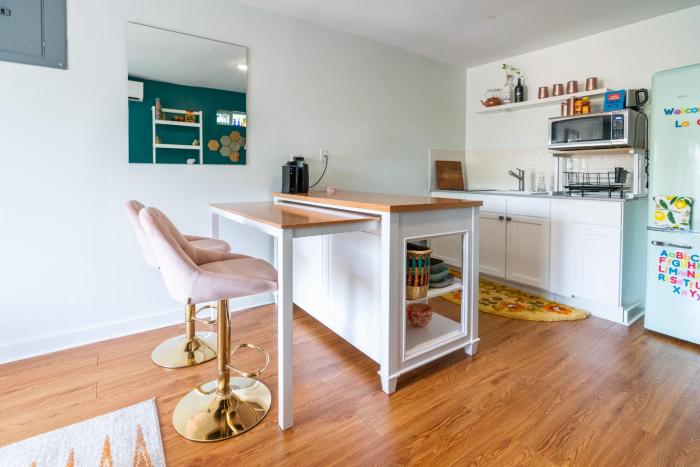 Artsy, private Gem near Iconic South Congress