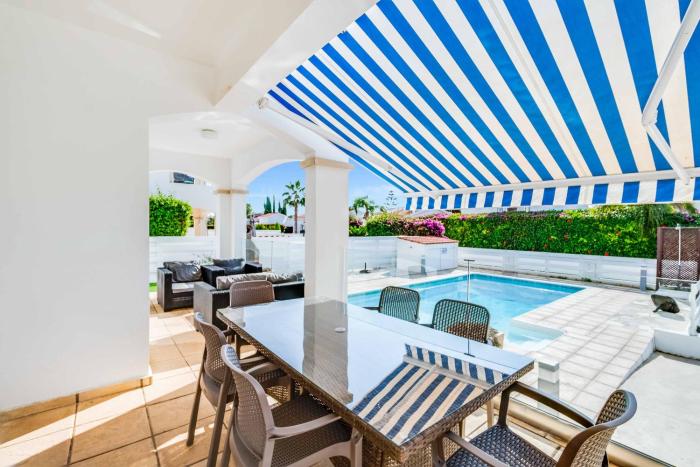 Villa Crystal by Ezoria Villas