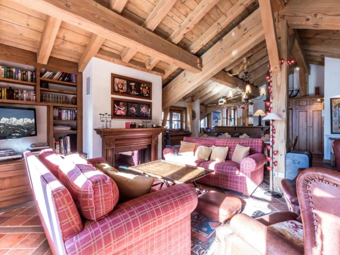 Appartement de standing avec cheminée, 4 chambres, garage et WIFI, Val-dIsère - FR-1-694-25