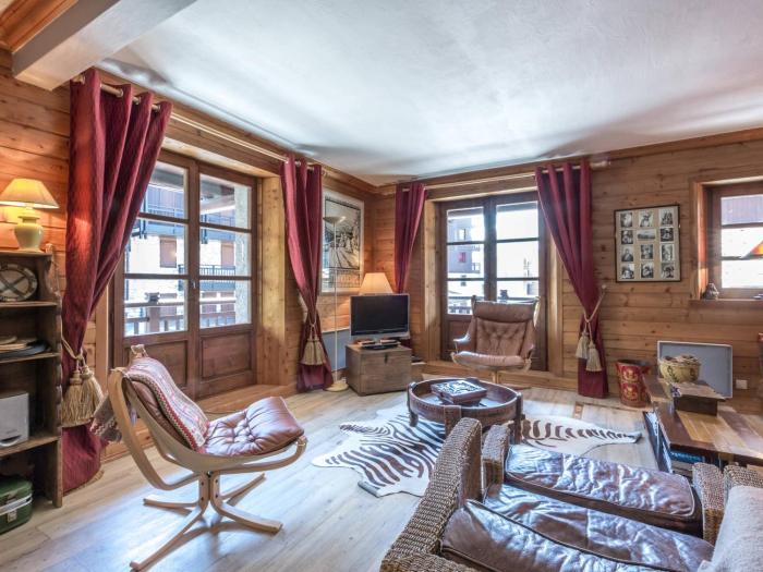 Appartement de charme avec balcon, 8 pers, décor raffiné, au cœur de Val-d’Isère, proche des pistes - FR-1-694-106