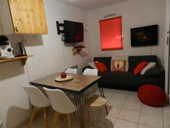 Appartement rénové Val Thorens - 4 pers, cheminée, skis aux pieds, proche commercesrestaurants - FR-1-637-54
