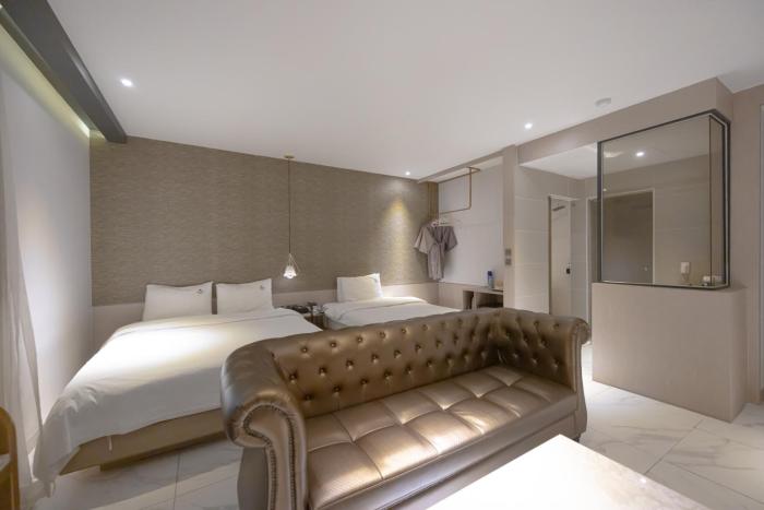 Hound Hotel Seomyeon-Beomcheon