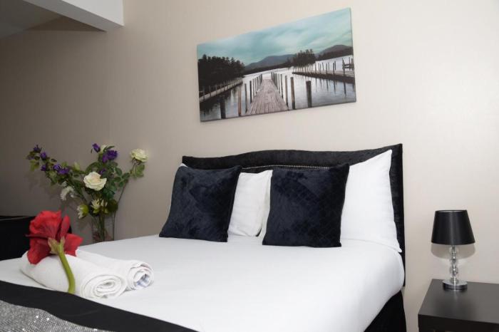 The Kyoto House - Four Spacious Cosy Bedrooms I Netflix & Large Rooms