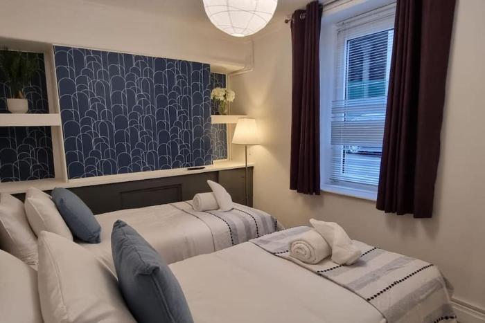 Contractor Base - Flexible Parking - Smart TVs in Rooms