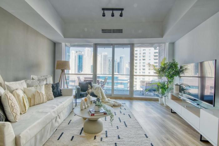 The Smart Concierge - Damac Waves