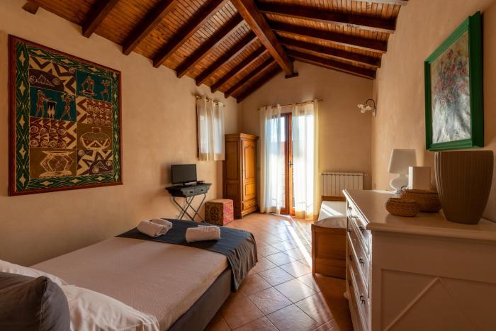 IN CENTRO Città, nei vicoli del Borgo