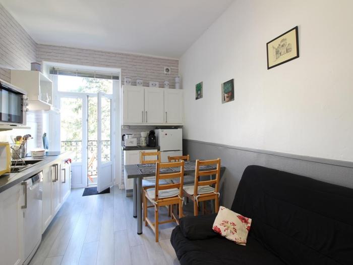 Appartement T2 bis avec balcon au centre de La Bourboule, proche des thermes, 4 pers, Wifi - FR-1-608-238