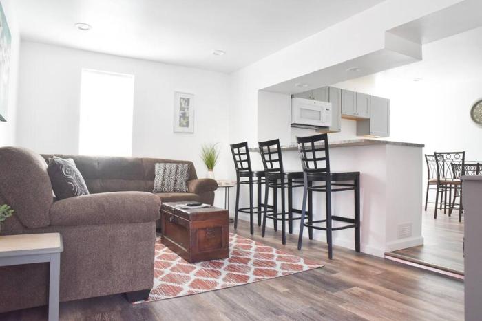 Perfect Mount Washington Home Walkable w Parking