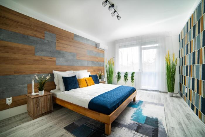 Comfort 18- Spacious Apartment with Balcony for Families and Business Guests