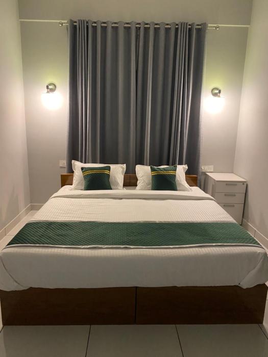 HOLLYWOOD Rooms