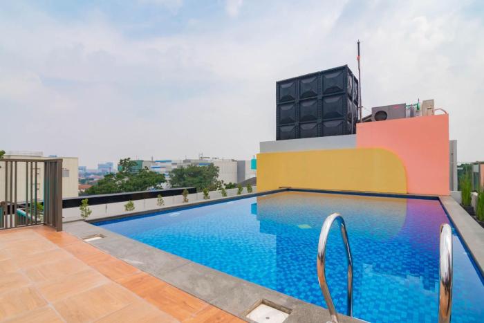 Sans Hotel Alexander Bandung