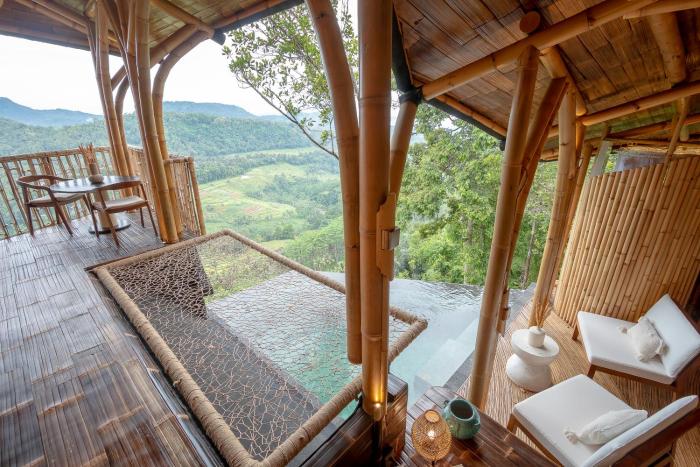 Cliffside Bamboo Treehouse with Heated Pool and View
