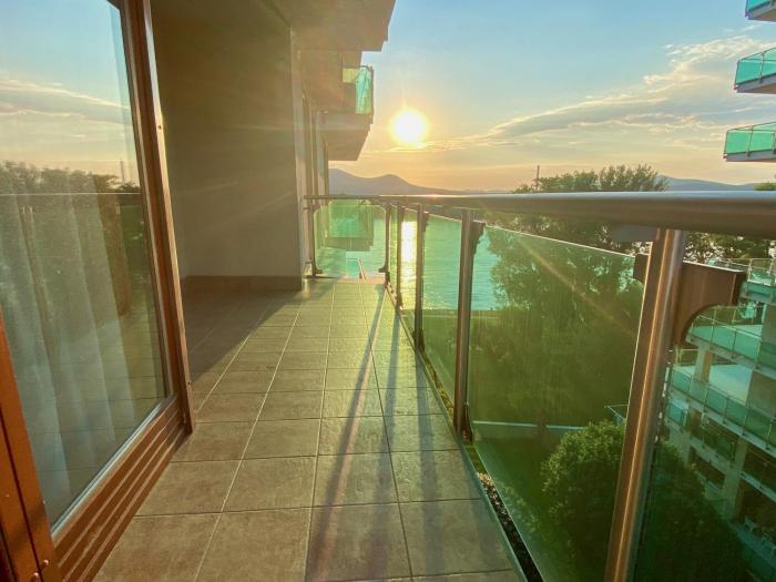 Marina Panorama Apartment & Garage