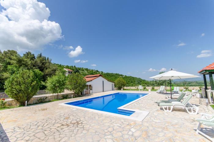 Villa Ana