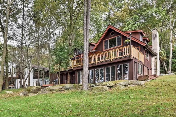 Lakefront Cabin Pvt Beach and Dock - Sunset Marina