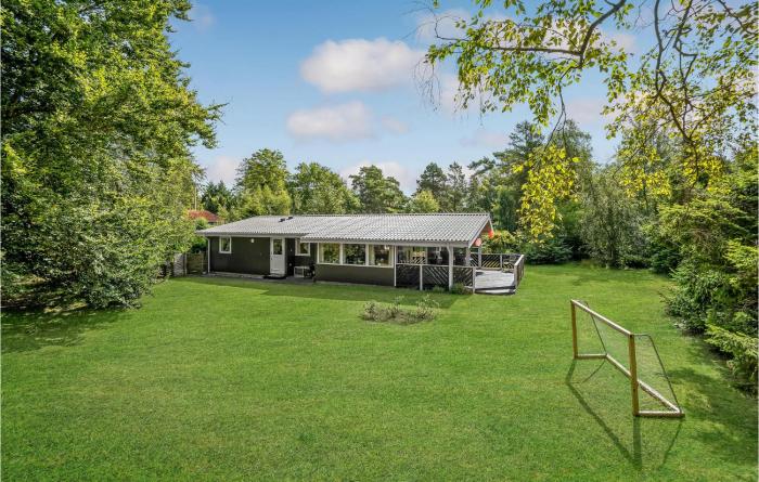 3 Bedroom Nice Home In Væggerløse