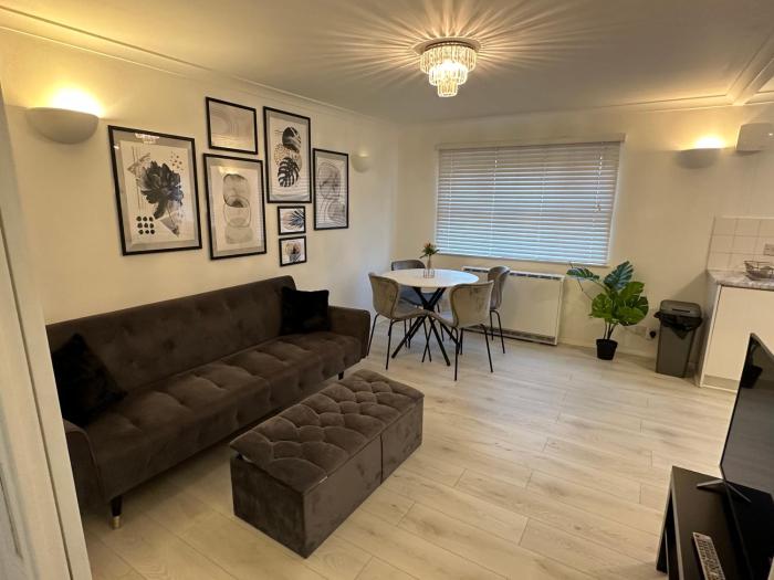 Stylish 1 Bedroom close to Tooting Bec Station