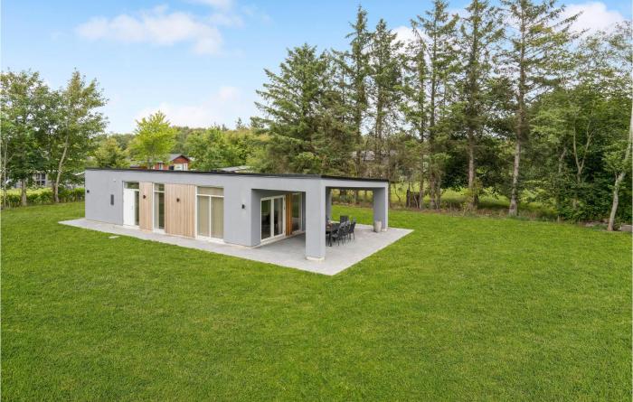 Awesome Home In Nibe With Kitchen