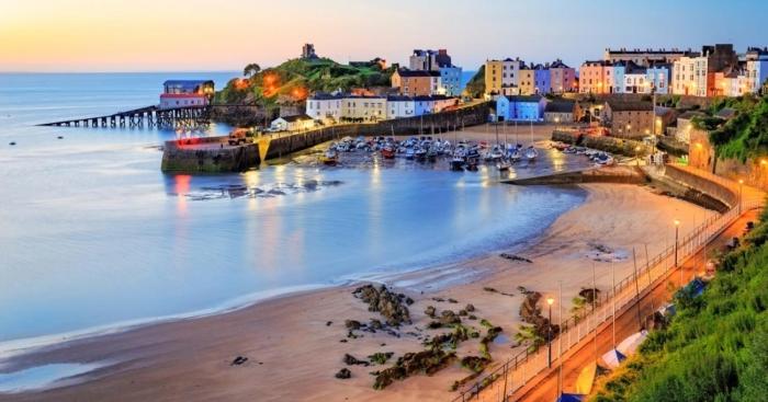 Sea Crest, Beautiful home in Tenby with sea views