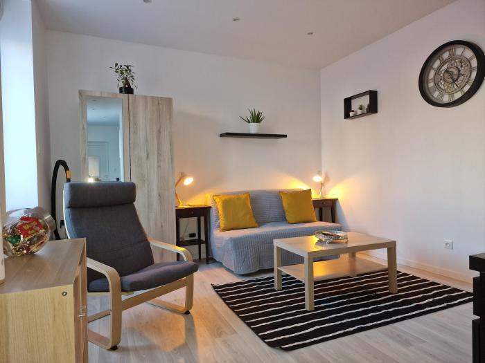 Logement Premium - Centre Le Creusot - Parking & Wi-Fi Fibre