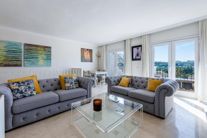 Townhouse in Aloha Pueblo with views