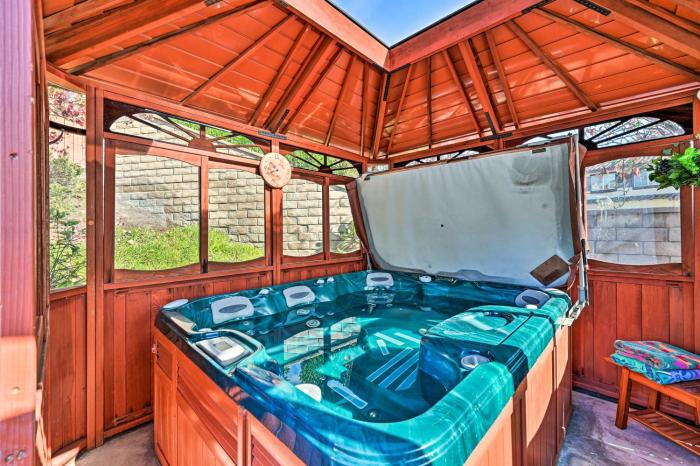 Chula Vista Studio with Hot Tub about 9 Mi to Downtown