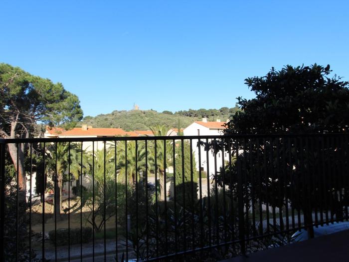 Appartement avec terrasse proche plage à Collioure - FR-1-309-261