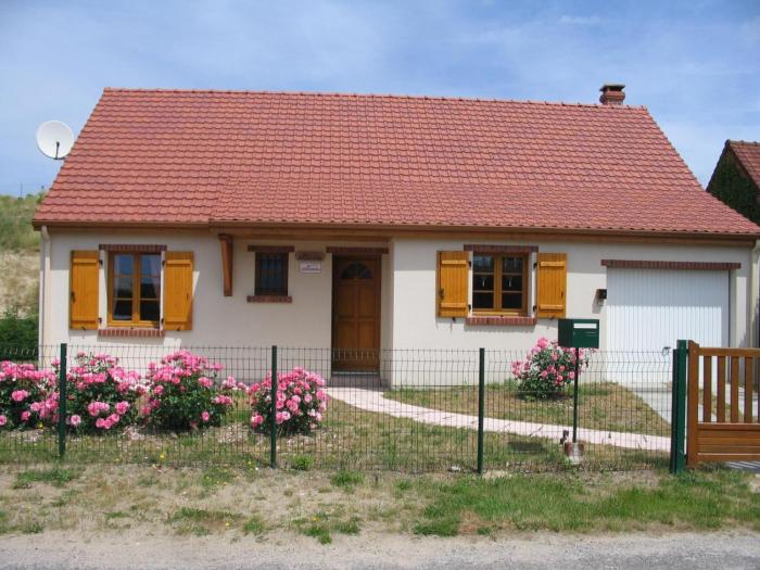 Villa de Plain-Pied avec Jardin Clos, Proche Plage et Commerces, Animaux Admis - FR-1-482-43